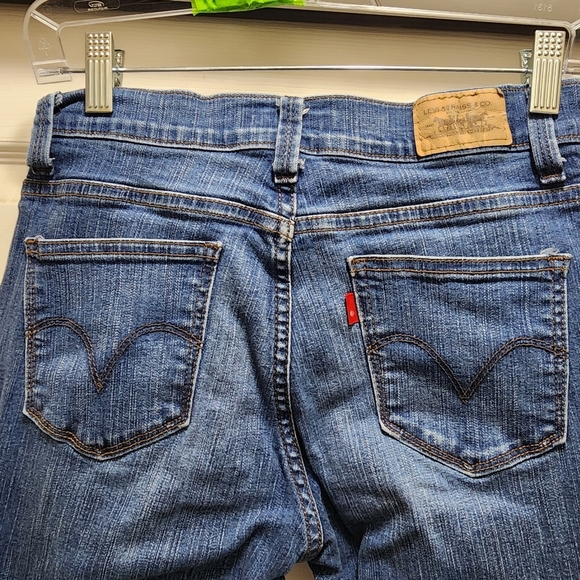 Levi's Denim - Levi’s Jeans 548 Women's 4 Medium Perfect Slimming Flare Dark Wash 4M - Nice!